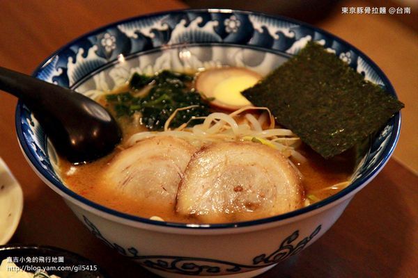 (已歇業(yè))臺南也有美味日式拉麵《怡平路?東京豚骨拉麵》比日本還要合味！ @麻吉小兔。世界行旅