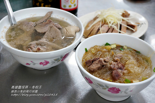 高雄鹽埕區美食【冬粉王】綜合下水湯、鴨肉冬粉、鴨肉、乾冬粉 @麻吉小兔。世界行旅